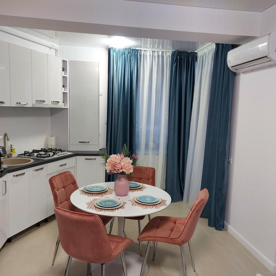 Blue Wave Luxury Apartment Mamaia Nord Azimuth Beach Năvodari Екстериор снимка