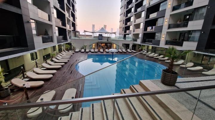 Blue Wave Luxury Apartment Mamaia Nord Azimuth Beach Năvodari Екстериор снимка